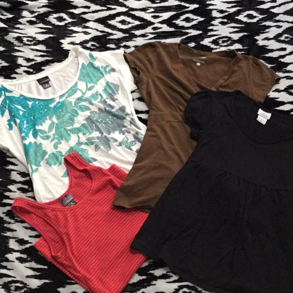 Beautiful maternity shirt bundle